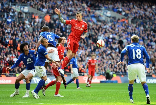 Liverpool y Everton volverán a disputar el clásico de la ciudad.