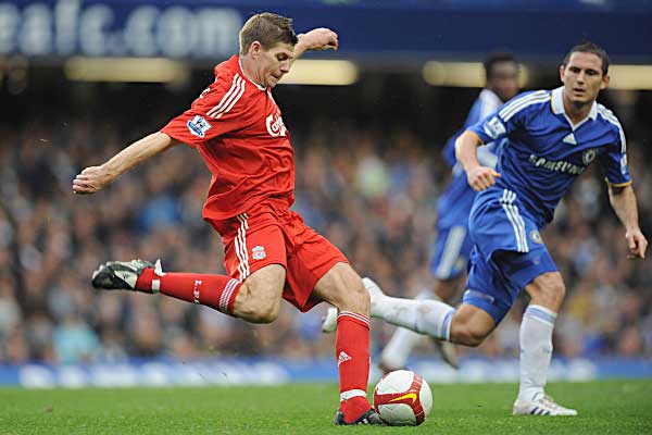 Chelsea y Liverpool protagonizarán un duelo imperdible por la Liga Inglesa.