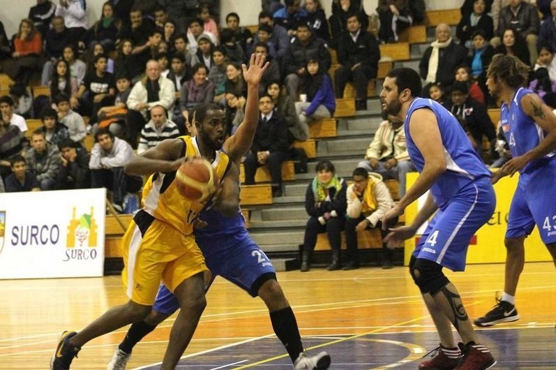 Real Club se impuso al Regatas Lima y puede ser campeón nacional de básquetbol el día sábado.