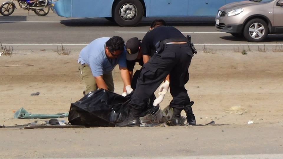 (Foto Hernán Medrano) Pisco: Mueren dos mujeres en violento accidente de carretera