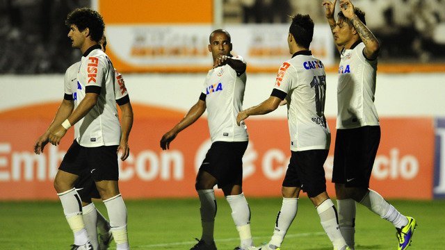 Luego de  cuatro meses y medio (contrajo una lesión) Paolo Guerrero marcó un gol para el Corinthians