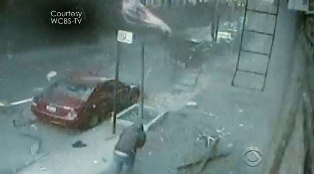 Video CBS News / Impactante: Video de la explosión que destruyó dos edificios en Nueva York
