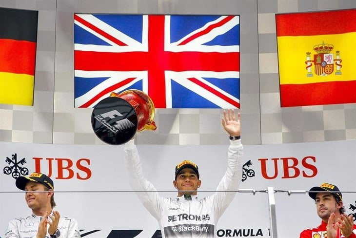 Hamilton celebró en China su tercer triunfo consecutivo de la Fórmula 1 en el presente año.