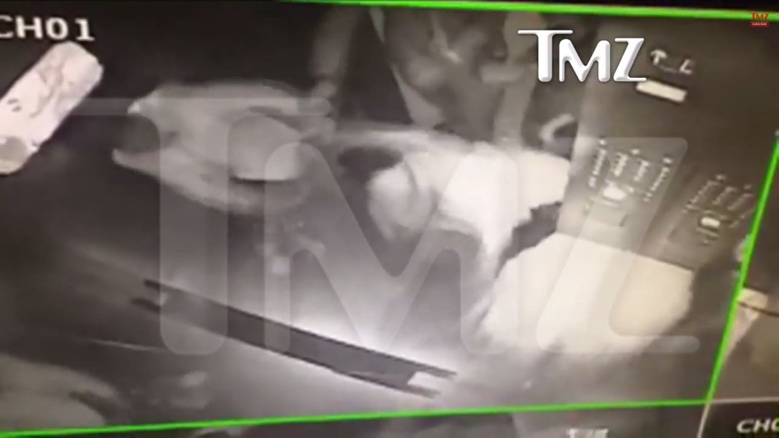 [VIDEO] De impacto: Hermana de Beyoncé ataca a Jay Z en ascensor