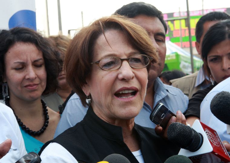 Susana Villarán: "Favre me aconseja pero aún no está contratado para mi candidatura"