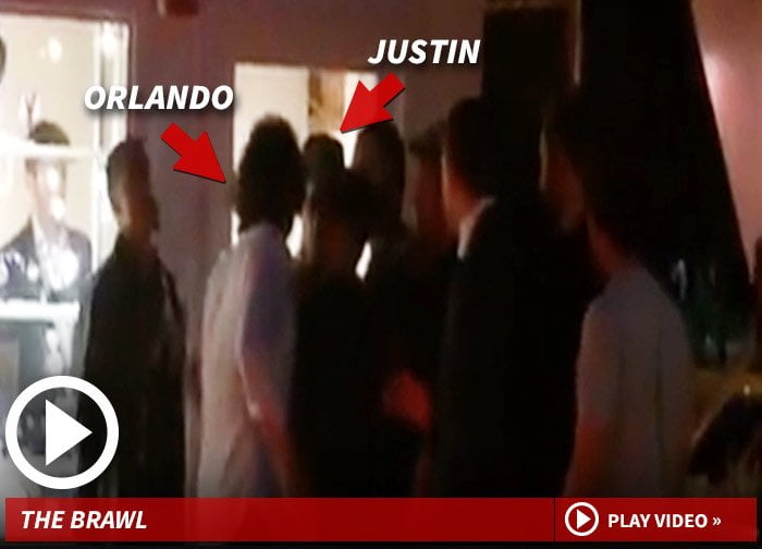 [VIDEO TMZ] Orlando Bloom golpea a Justin Bieber y le grita ¡que te pasa p..a!