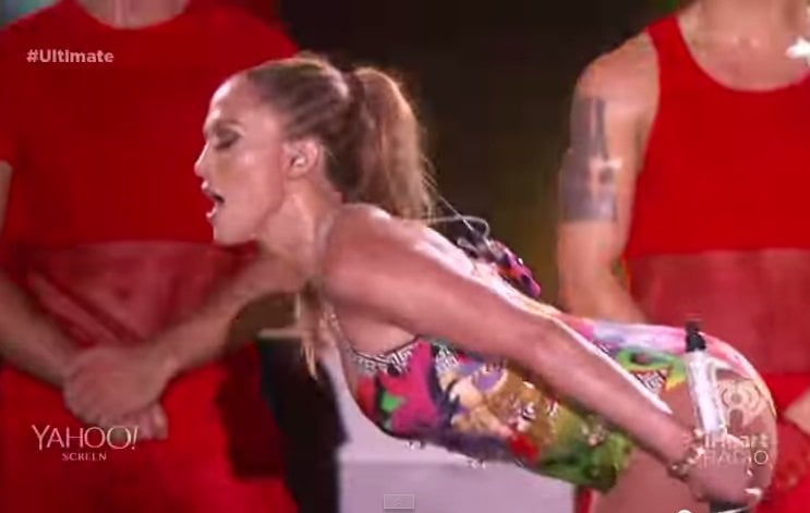 [VIDEO] Jennifer Lopez sacude su cuerpo en concierto de iHeart Radio