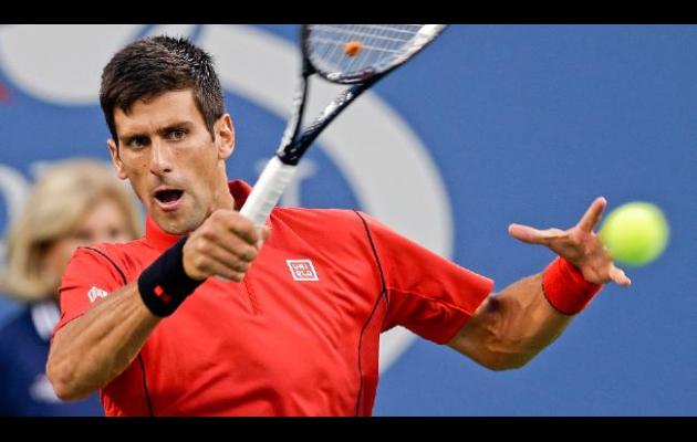 Djokovic y Wawrinka iniciaron el US Open con victorias en tres sets