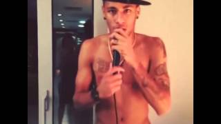 [VIDEO] Neymar sorprende rapeando en redes sociales y no sólo sabe de fútbol