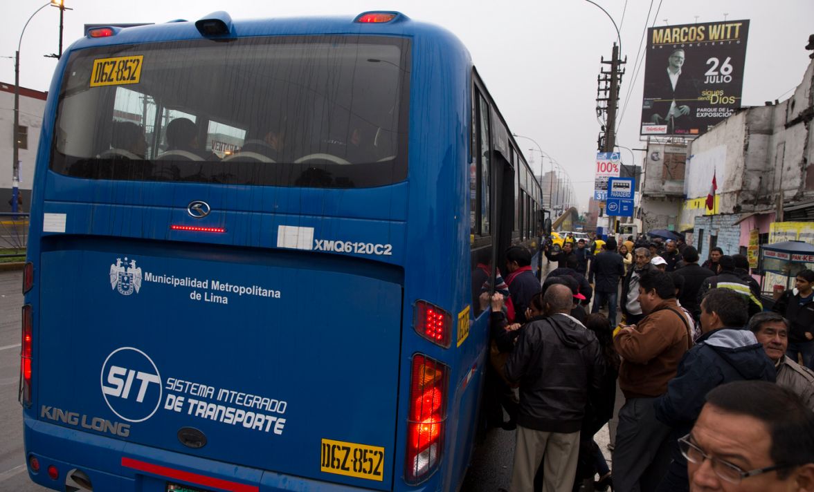 Corredor Azul: Pasajeros afectados por desorden y desconcierto