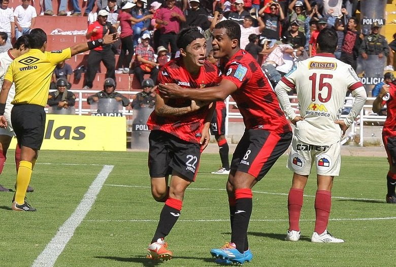 Gracias al gol del colombiano Fernández, Melgar continúa liderando el Clausura de forma solitaria.