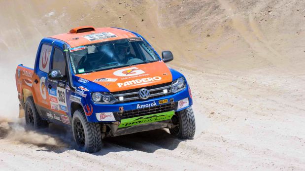 La dupla Ferrand (padre e hijo) continúan en carrera.