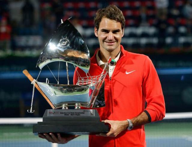 Federer campeonó en Dubái 2015 teniendo como aliado a su servicio