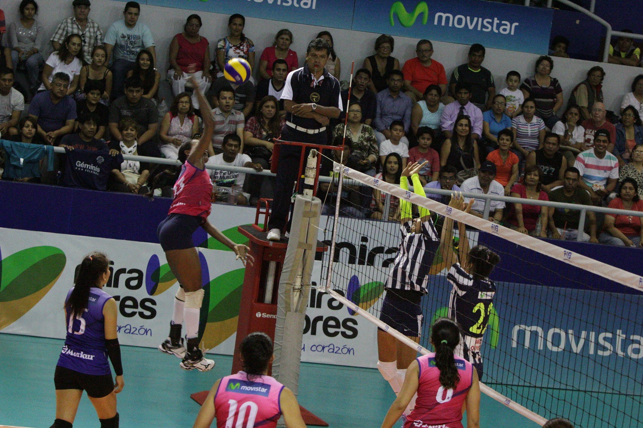 Géminis es el nuevo líder del octogonal de la Liga de Voleibol.