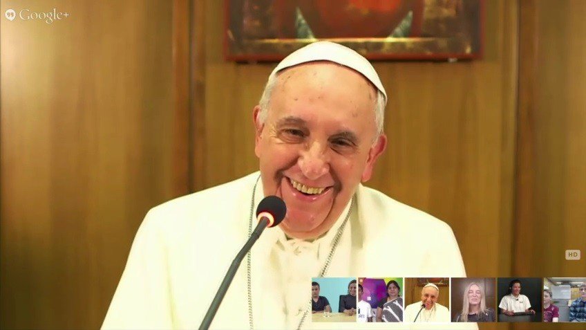 Papa Francisco conversó con niños del mundo vía Hangout