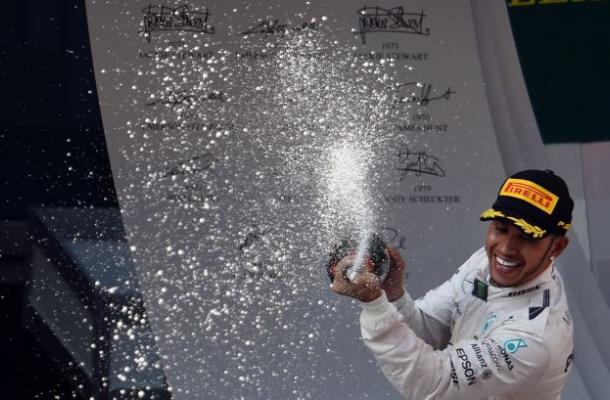 Hamilton ganó su segunda carrera de la temporada en la Fórmula 1.