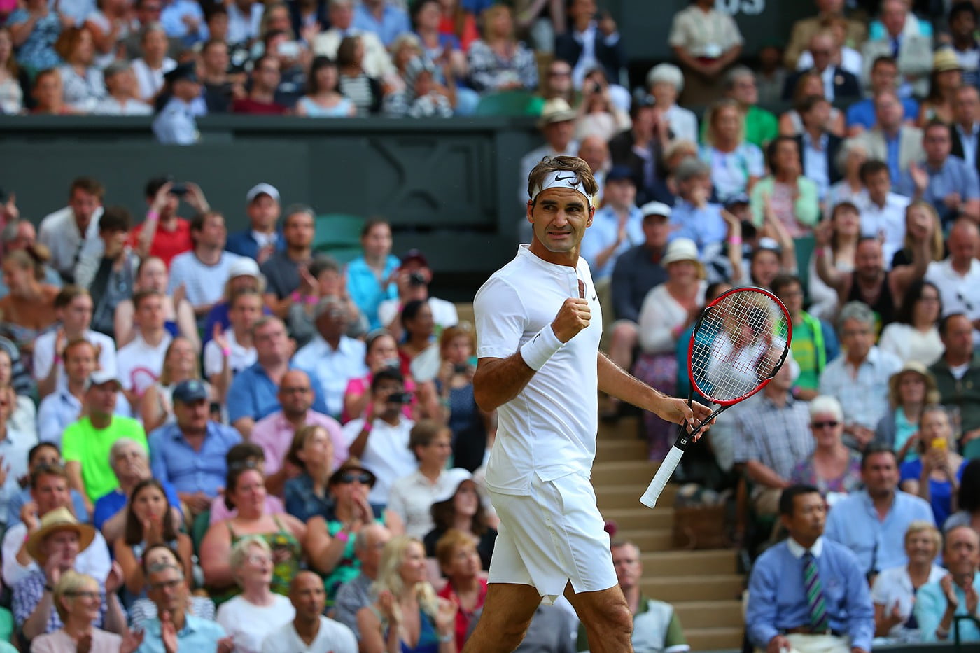 Roger Federer mantiene su firmeza en Wimbledon 2015.