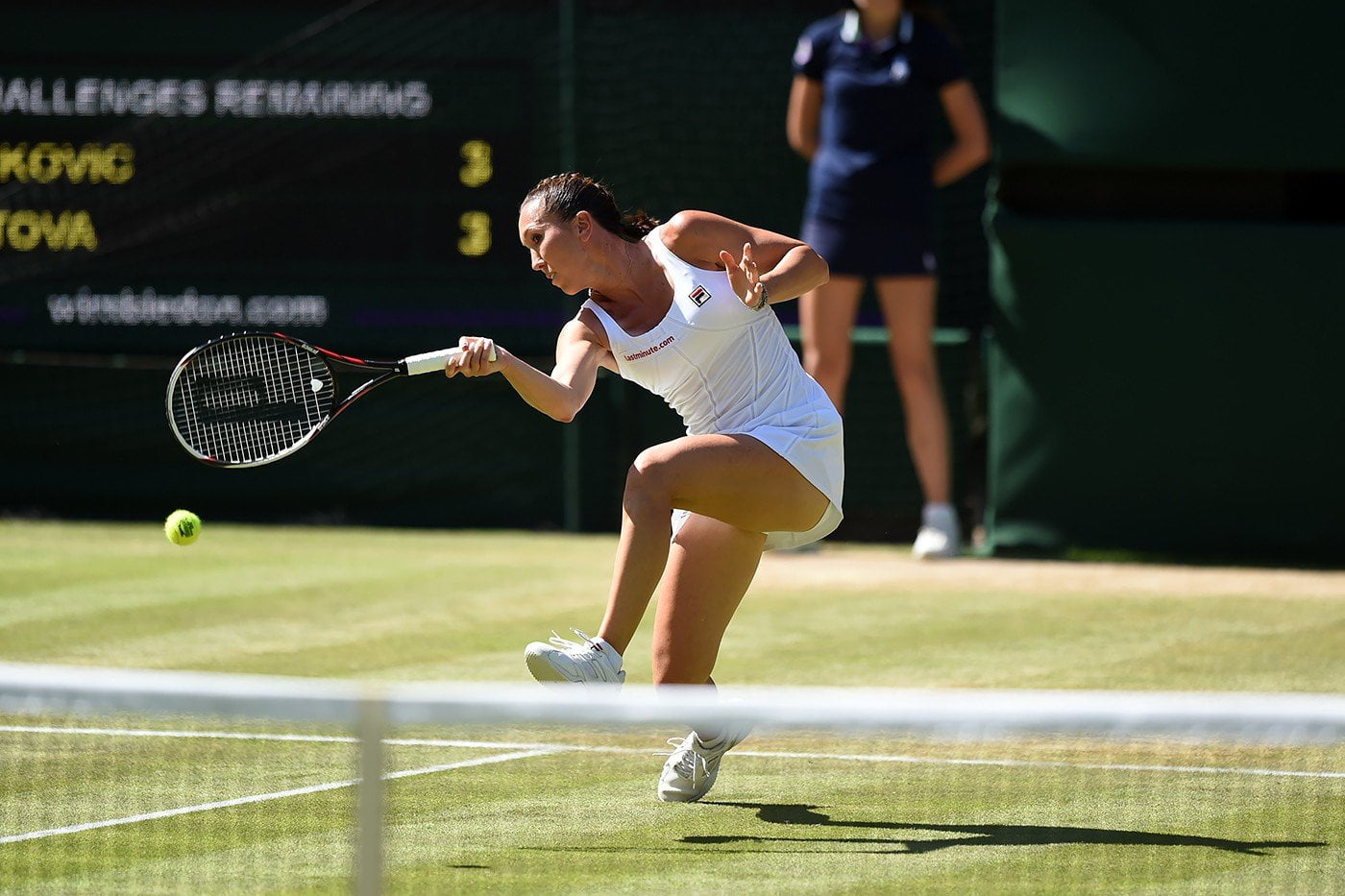 Jankovic se afianzó en la hierba de Londres y dejó en el camino a Kvitova.