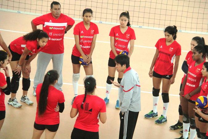 La selección bicolor se viene preparando en el Centro de Alto Rendimiento del Voleibol que se ubica en  VIDENA de San Luis.