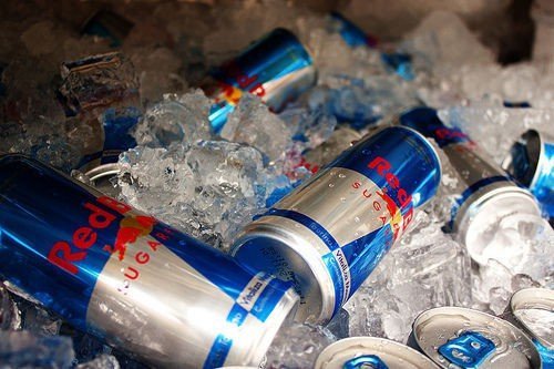 Red Bull: Mujer irlandesa con graves secuelas por consumo en exceso