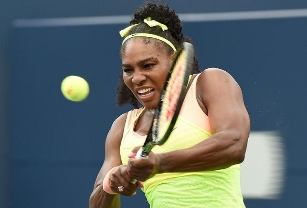 Serena Williams fue sólida en su segunda presentación del Masters 1000 canadiense.