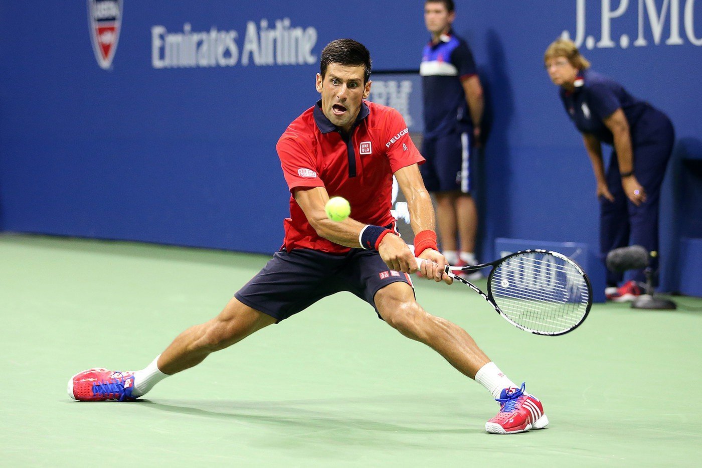 Djokovic trabajó duro para sacarse del camino al español Bautista Agut.