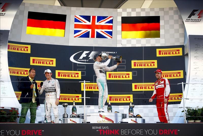 Hamilton celebró un nuevo triunfo en Japón.