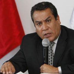 Gustavo Adrianzén confirma renuncia al Ministerio de Justicia