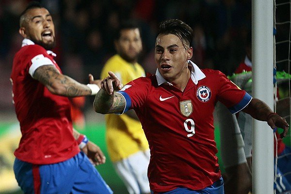 Chile festejó en su campo y ahora visitará a Perú.