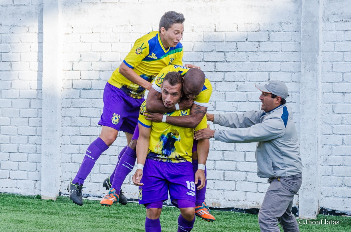 Comerciantes Unidos lucha por el ascenso a la máxima división del fútbol peruano.