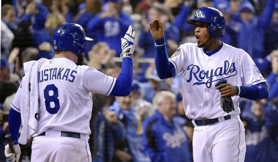 La novena de los Royals hizo su tarea en casa al ganar los dos primeros encuentros ante los Mets.