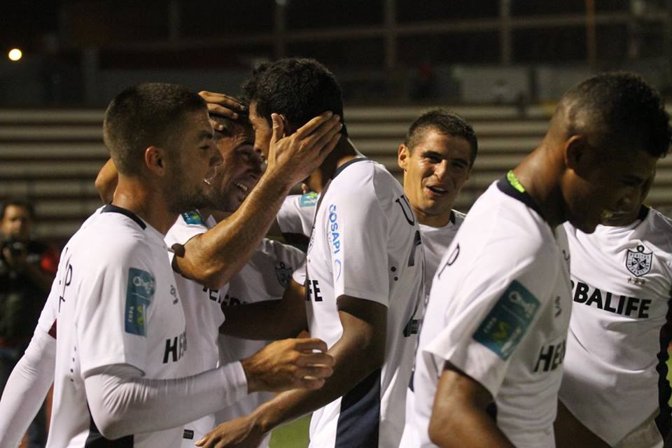 La U. San Martín viene animando el Clausura.