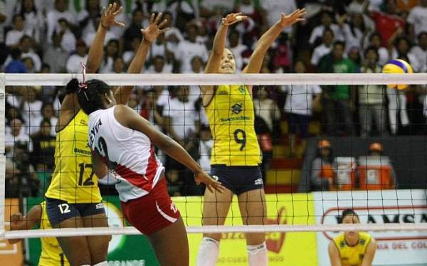 La selección peruana de mayores tuvo que conformarse con la medalla de plata en el Sudamericano.