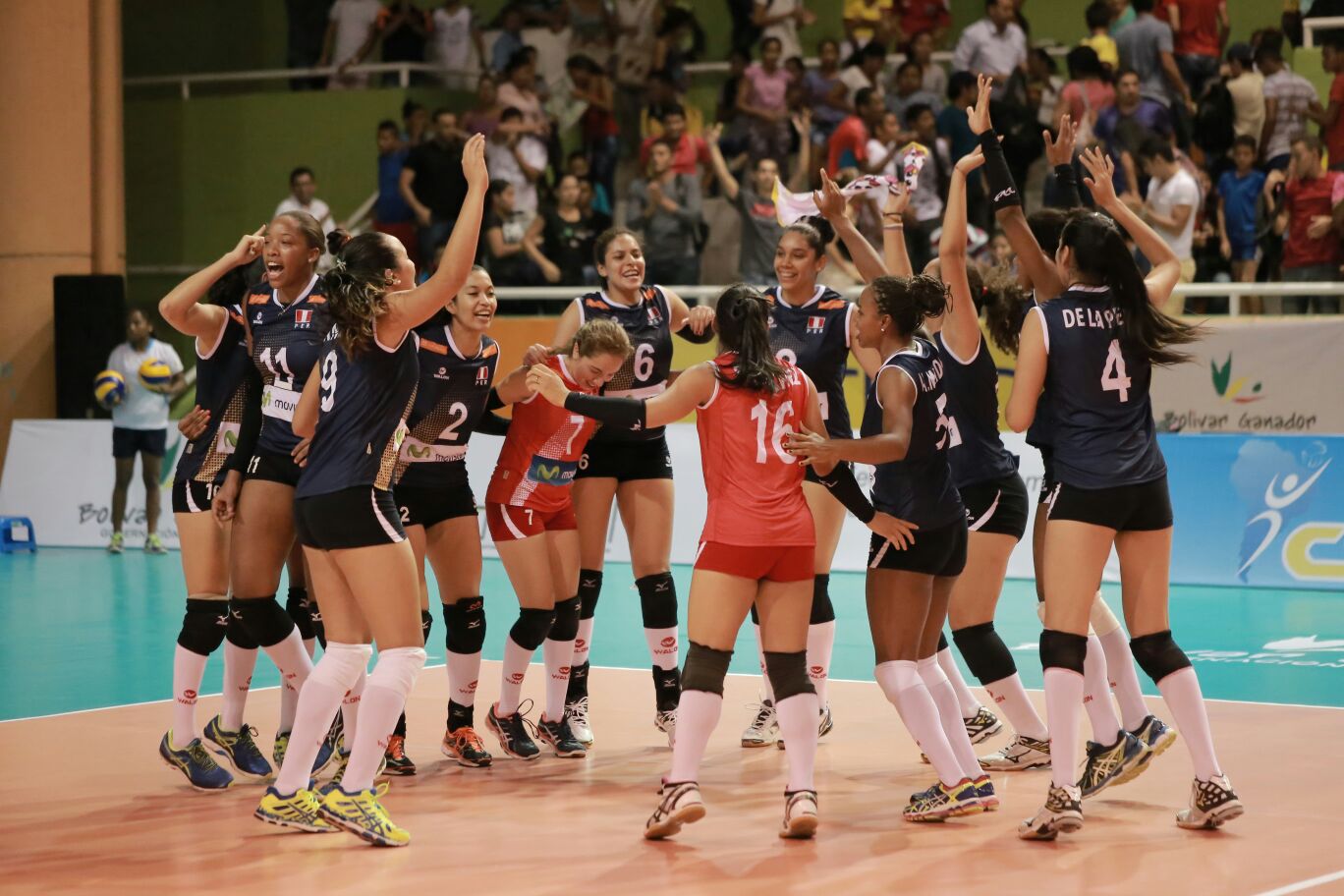 La selección nacional revertió el quinto set y avanzó a la final del Sudamericano.