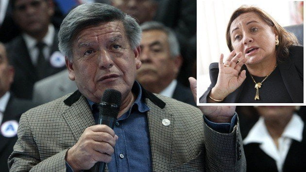 El candidato presidencial César Acuña calificó de falsa la versión de su ex esposa Rosa Núñez de Acuña, quien ayer en el día de la No Violencia contra la Mujer reveló que fue agredida y escupida (Foto Peru 21)