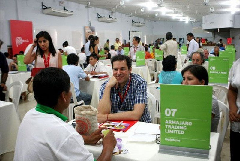 Empresarios peruanos y colombianos se reunieron en Iquitos para establecer contactos comerciales.