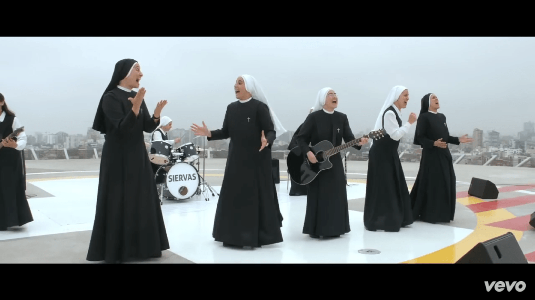 YouTube: Las monjas rockeras que cantarán al Papa Francisco