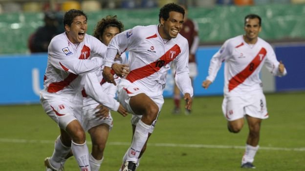 Piero Alva marcó el único gol en la victoria de Perú sobre Venezuela por clasificatorias al Mundial de Sudáfrica 2010.