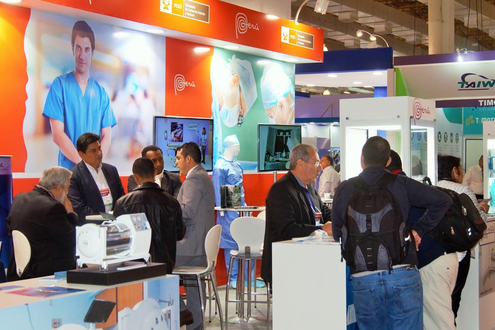 Peruanos presentaron oferta exportable de equipos médicos en HOSPITALAR 2016.