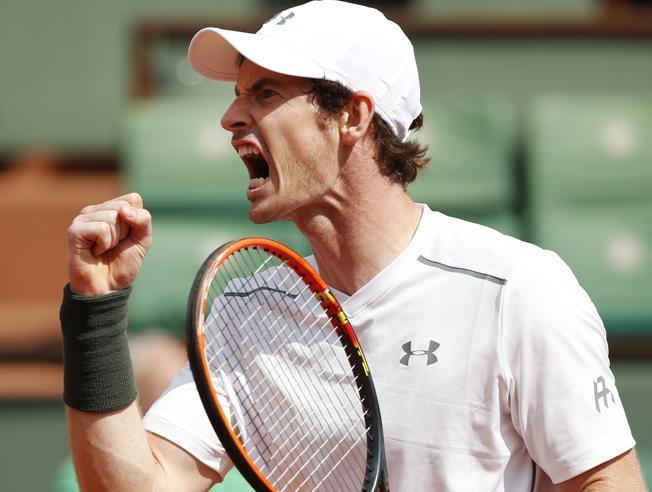 Murray superó su segundo examen en Roland Garros nuevamente disputando cinco sets.