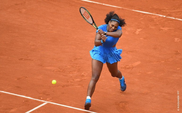 Serena Williams superó otro examen sin problemas.