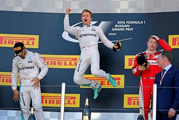 Nico Rosberg sigue invicto en la temporada de Fórmula 1.