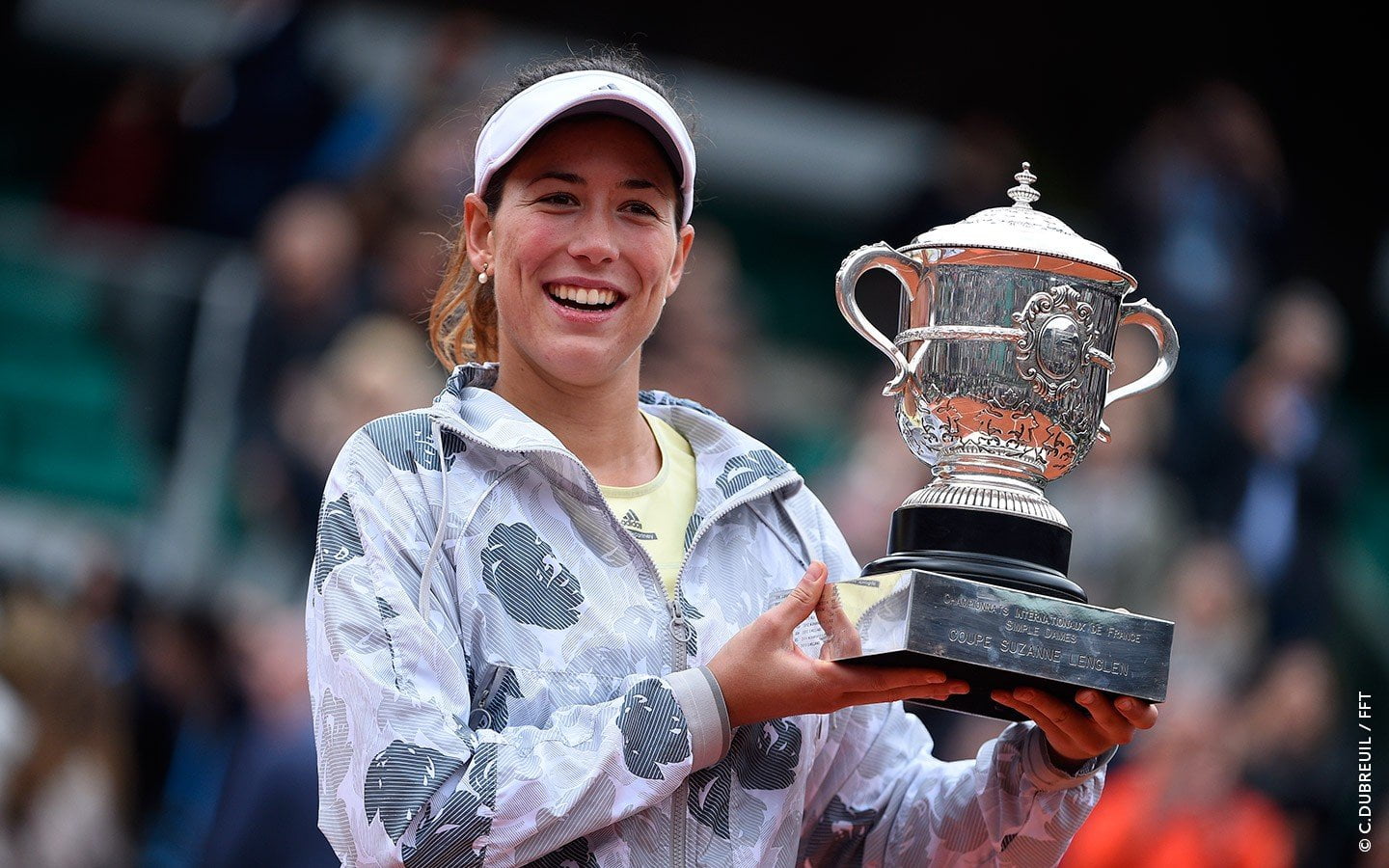 Muguruza dio la sorpresa en París.