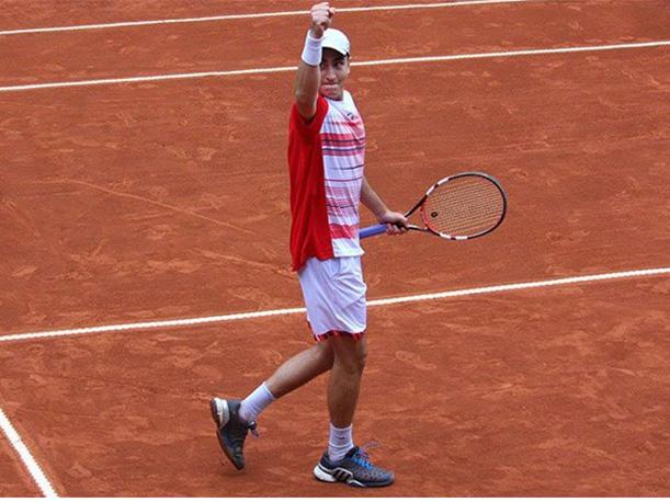 El joven Nicolás Alvarez sorprendió en su debut de Copa Davis.