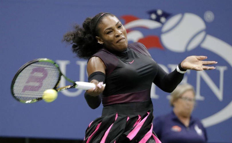 Serena Williams está muy cerca de la final y de conservar la primera posición en el ranking.