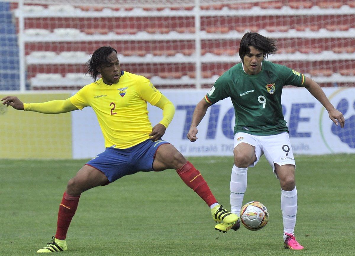 Ecuador salvó un empate sobre el final en la altura boliviana.