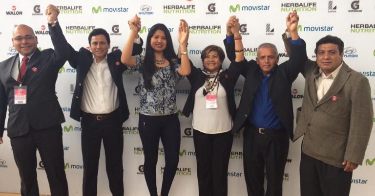 Diana Gonzáles y su junta directiva conducirán el voleibol peruano a partir del próximo año.