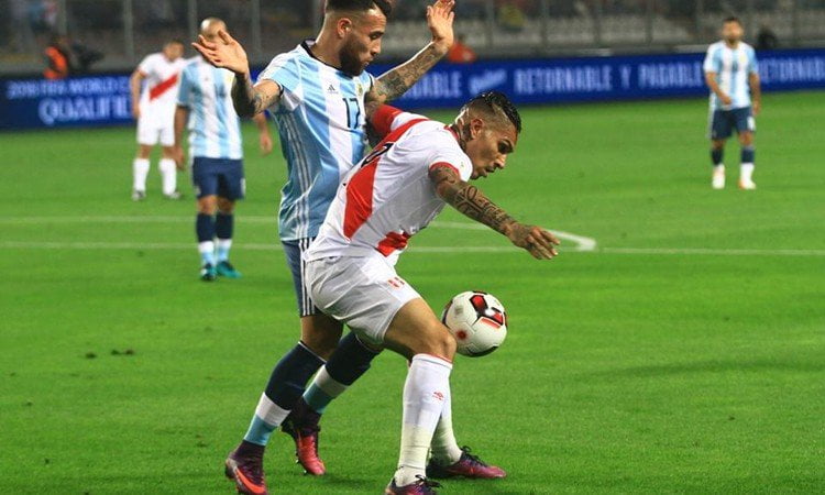 Perú luchó de igual a igual ante el subcampeón mundial.