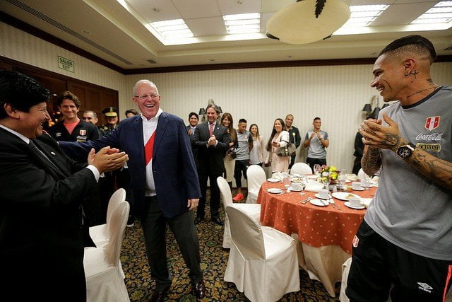 El presidente Kuczynski confía en un triunfo de la selección sobre Chile.