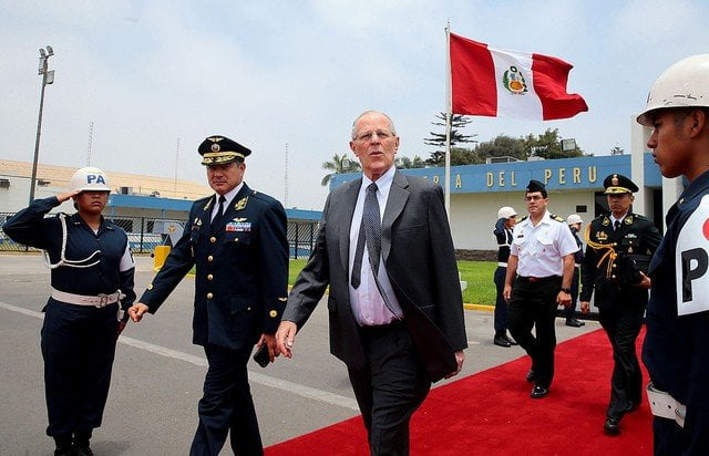 El presidente Kuczynski enrumbó a Chile para cumplir una visita de Estado.